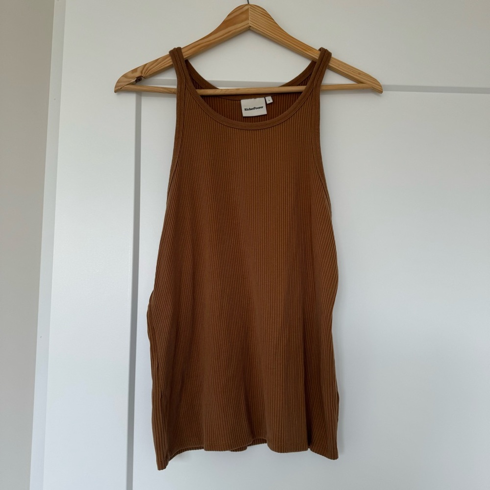 Richer Poorer tank L